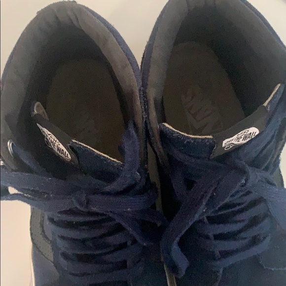 Vans - Picture 4 of 4